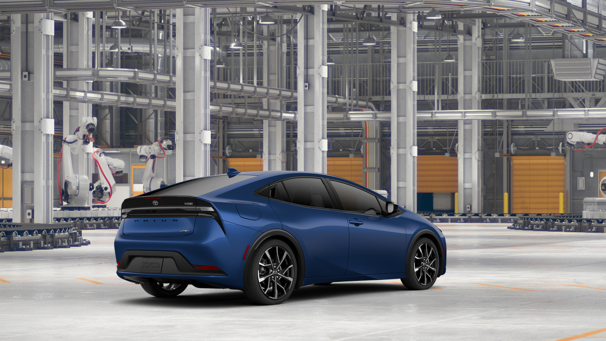 2026 Toyota Prius Plug-in Hybrid XSE photo 9