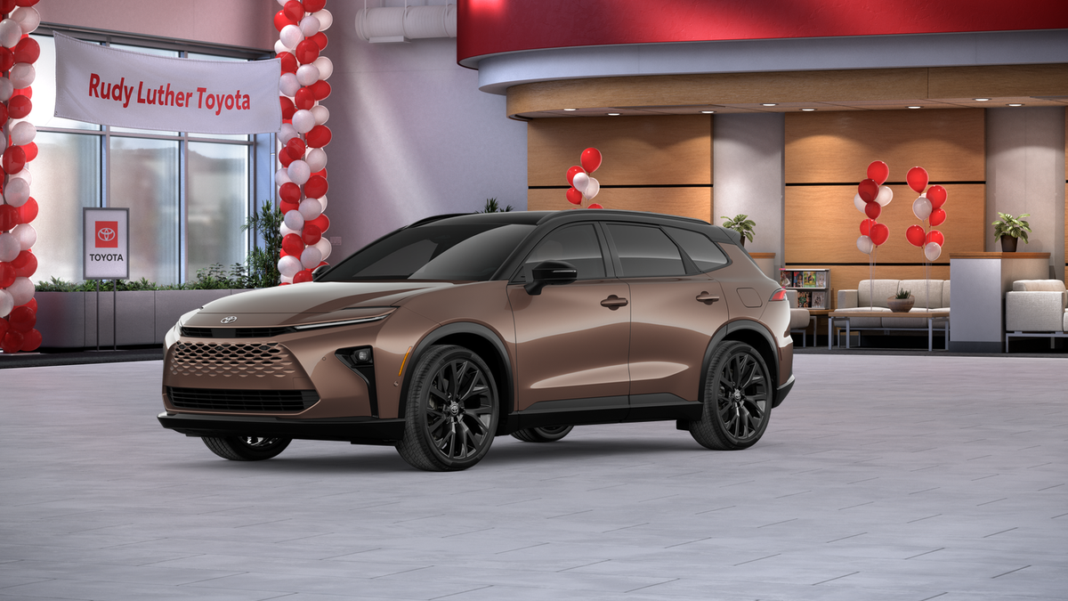 New 2026 Bronze Age with Black roof <sup>1</sup> Toyota  Limited image 3