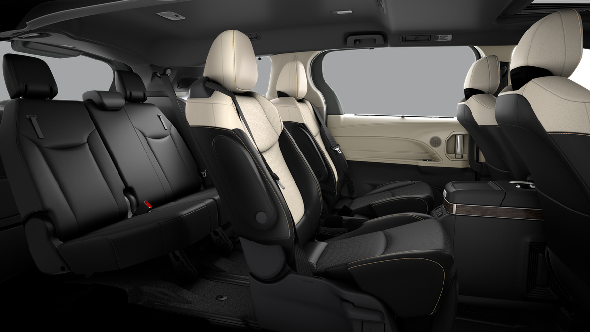 New 2026 Wind Chill Pearl <sup>1</sup> Toyota  Platinum image 2