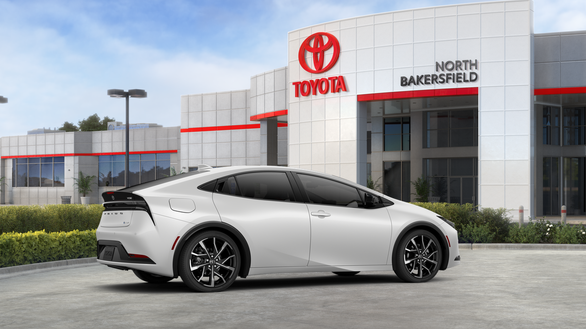 2026 Toyota Prius Plug-in Hybrid XSE photo 36