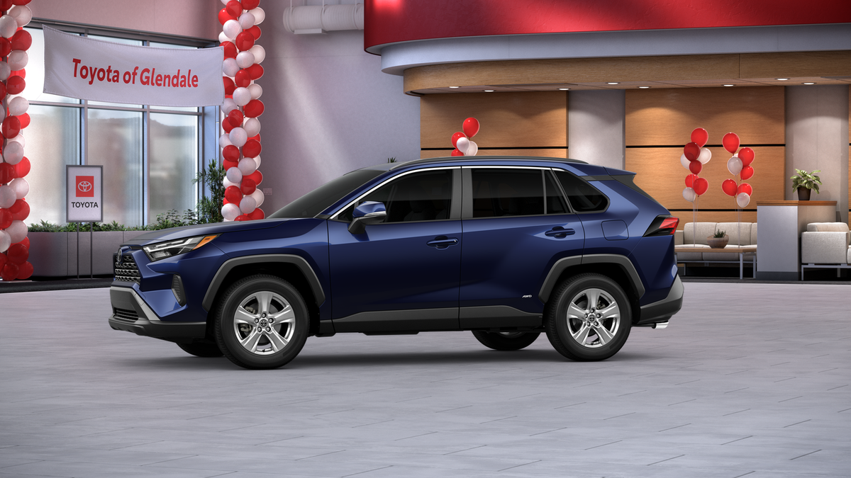 2025 Toyota RAV4 Hybrid XLE photo 33