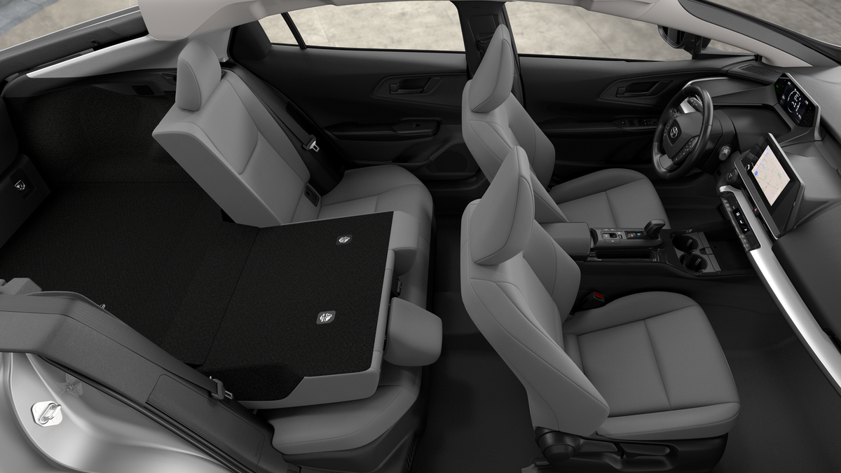 2026 Toyota Prius LE - Photo 5