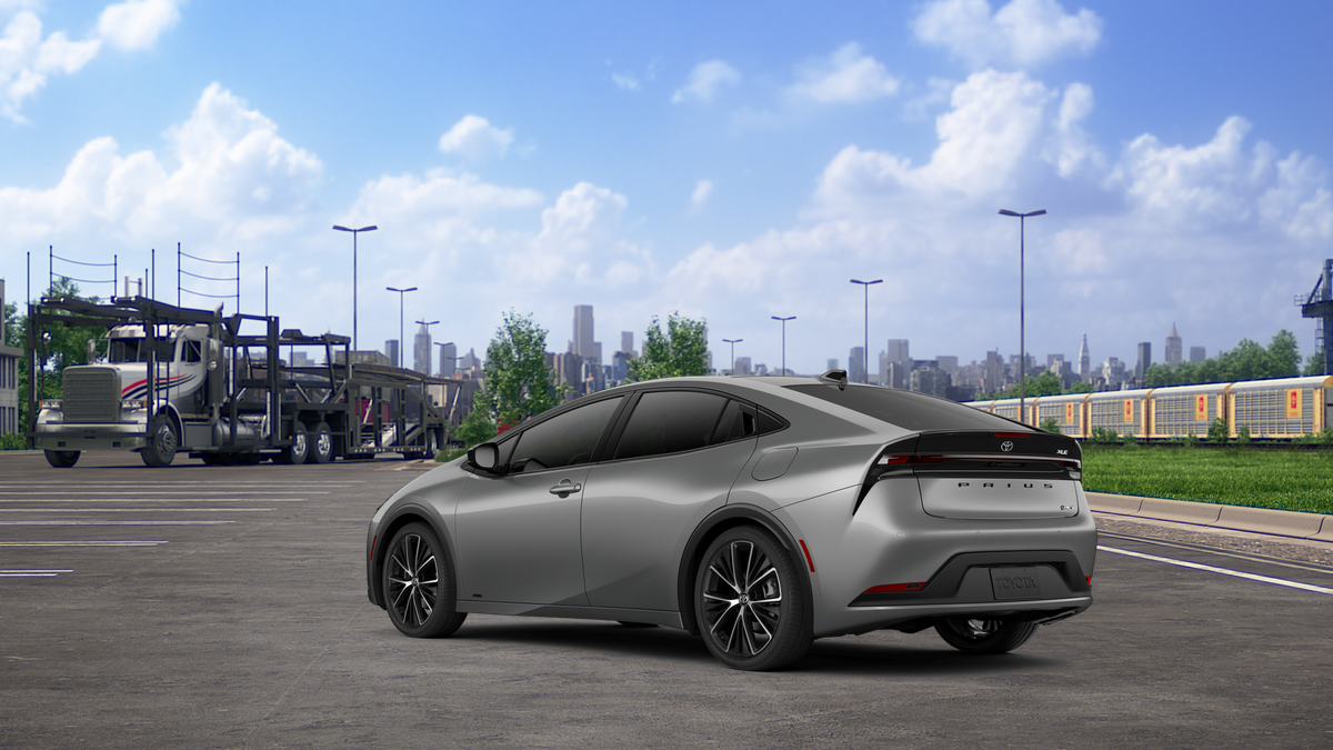 2026 Toyota Prius XLE photo 6