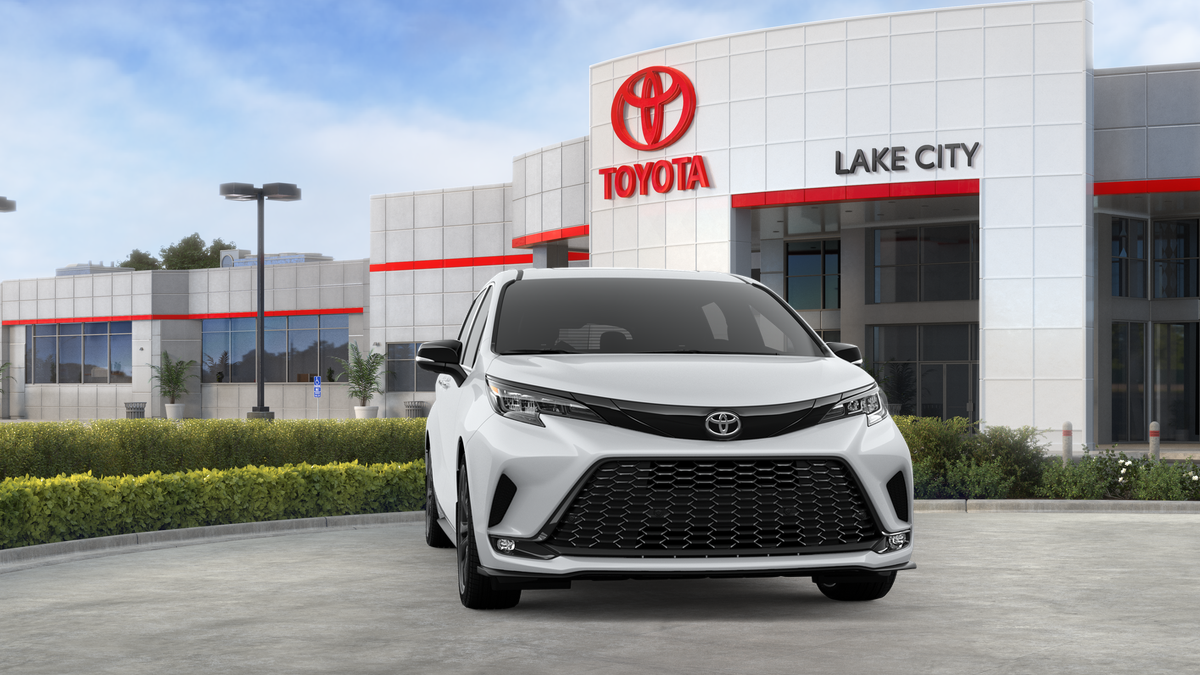 New 2026 Toyota Sienna Van