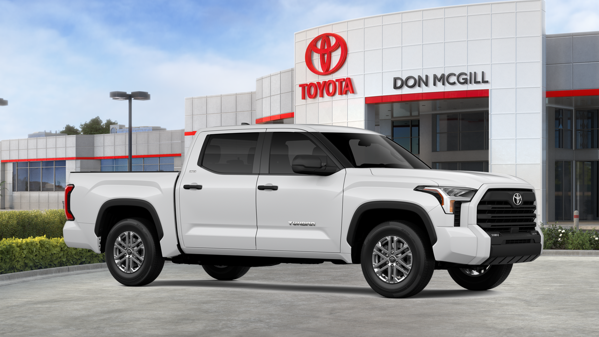 2026 Toyota Tundra SR5 CrewMax photo 16