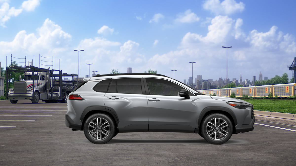 2026 Toyota Corolla Cross XLE photo 12