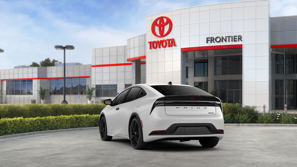 Prius Plug-in Hybrid Nightshade Edition 2.0L 4-Cyl. ECVT FWD [6]