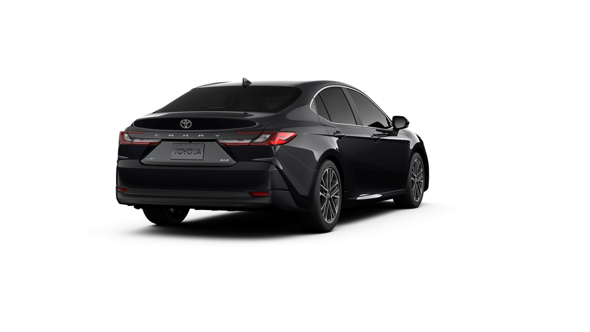 2026 Toyota Camry XLE photo 32