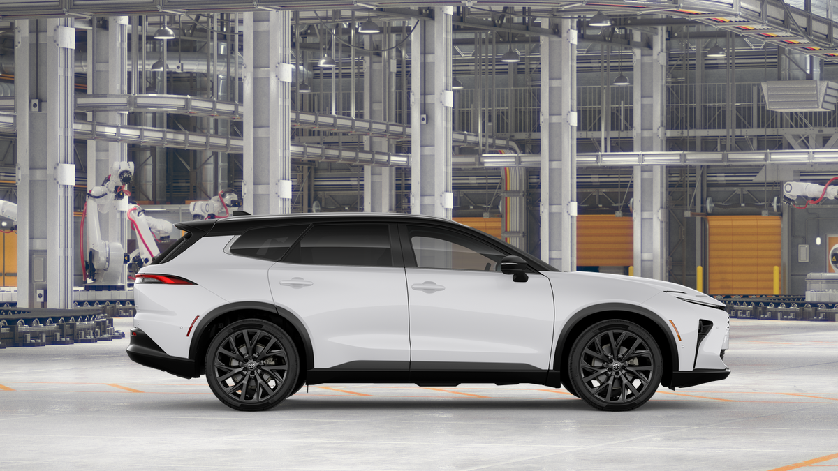 New 2026 Oxygen White with Black roof <sup>1</sup> Toyota  Limited image 14