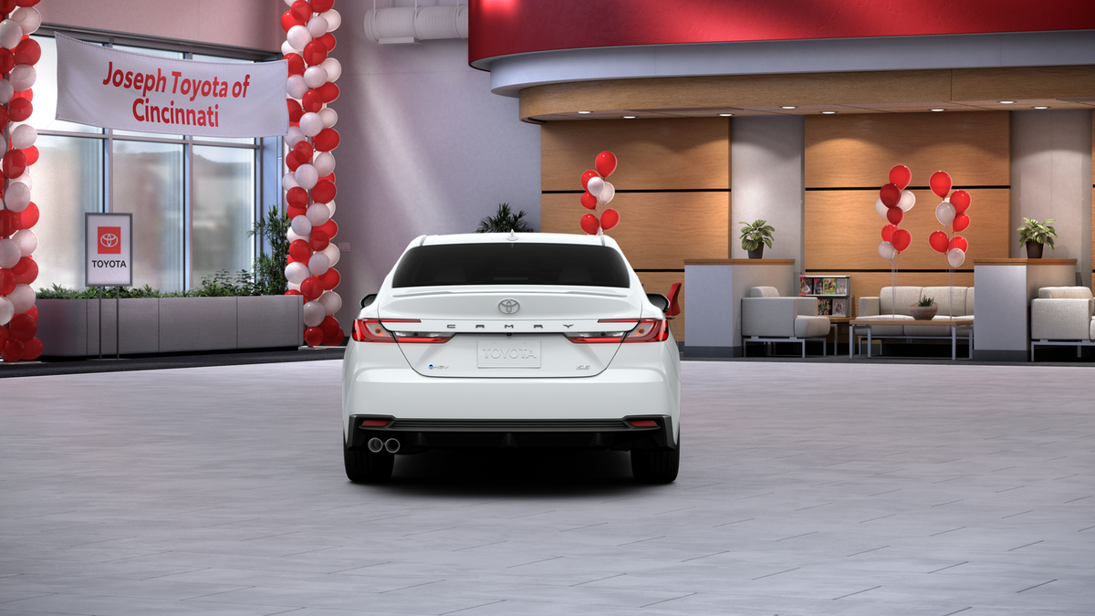 2026 Toyota Camry SE - Photo 8