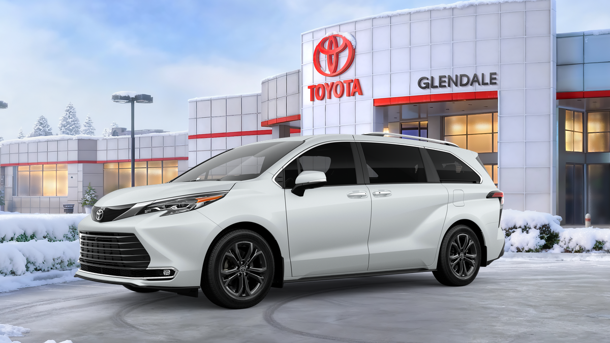 2026 Toyota Sienna photo 3