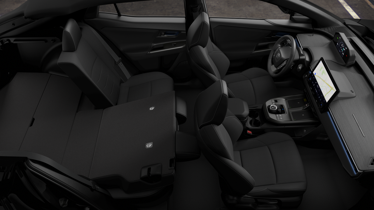 New 2026 Wind Chill Pearl <sup>1</sup> Toyota  SE image 4