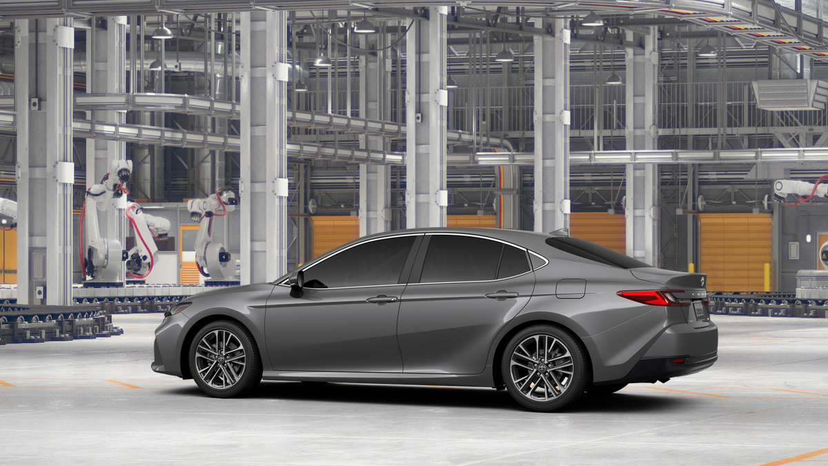 2026 Toyota Camry XLE photo 5