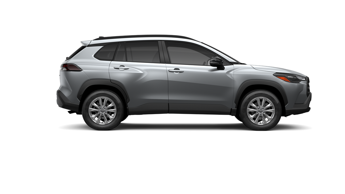 2026 Toyota Corolla Cross LE photo 13