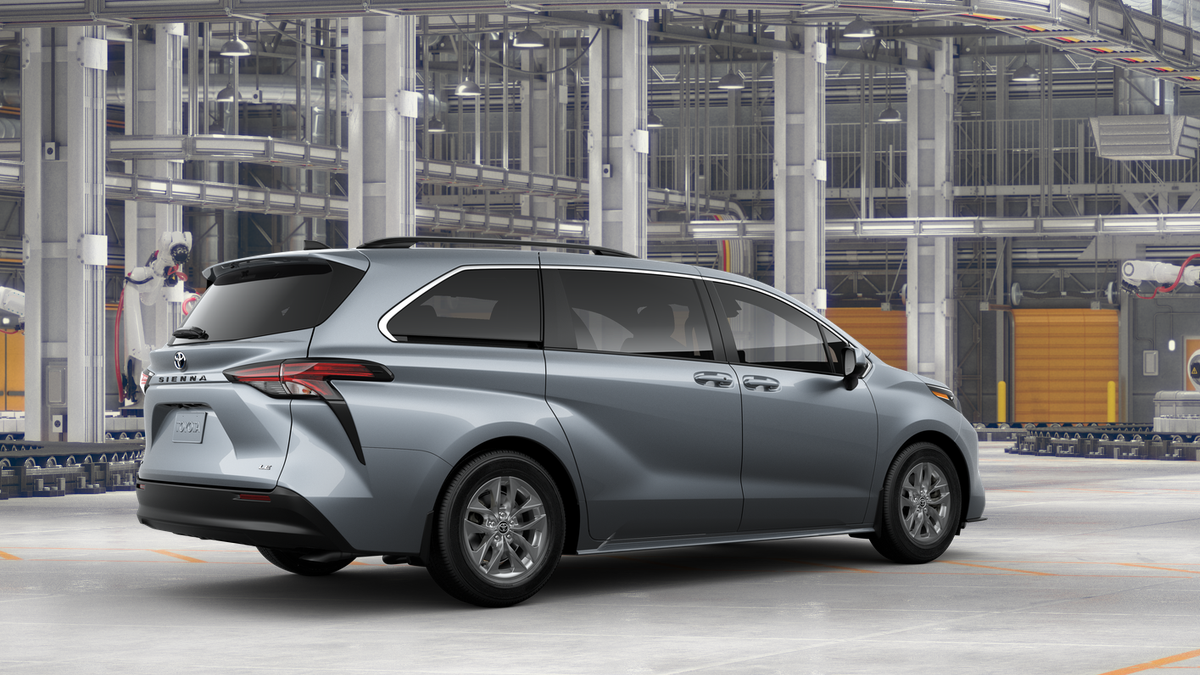 2025 Toyota Sienna LE photo 10