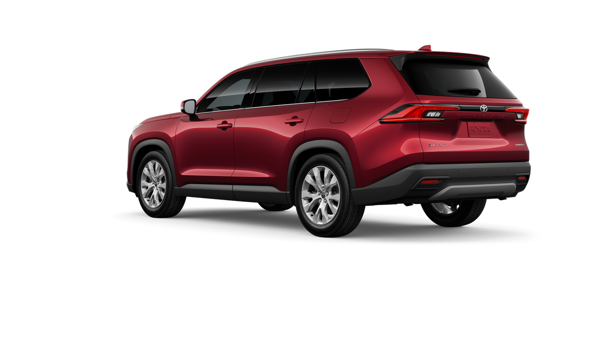 2026 Toyota Highlander Hybrid Limited photo 5
