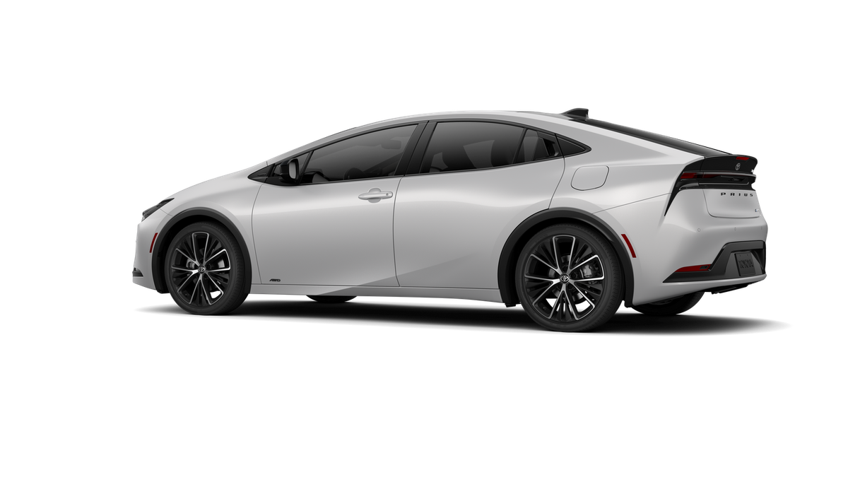 2026 Toyota Prius XLE photo 6