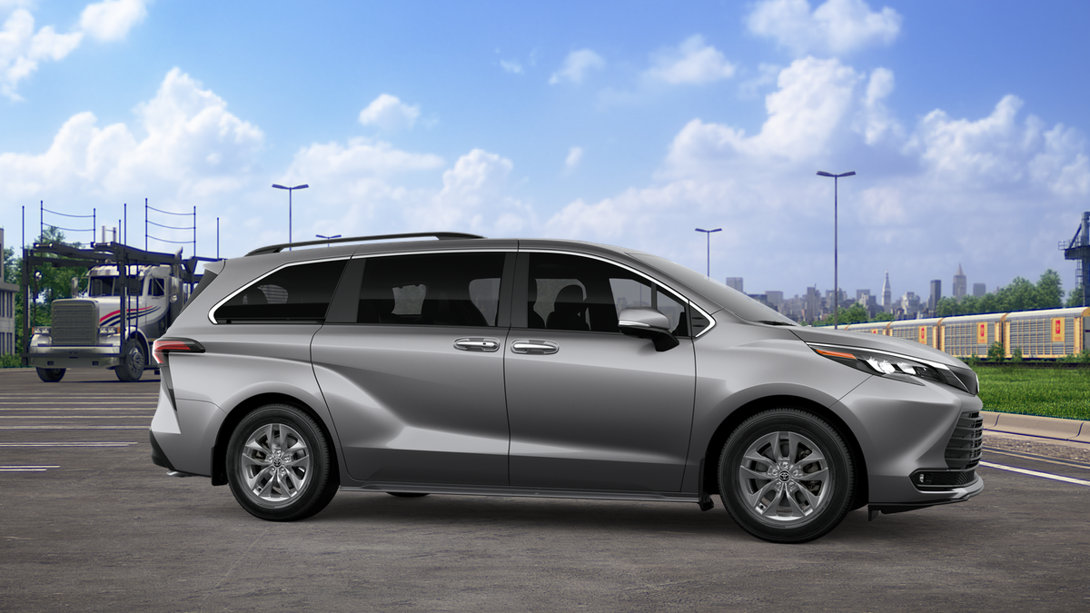New 2026 Heavy Metal <sup>1</sup> Toyota  XLE image 15