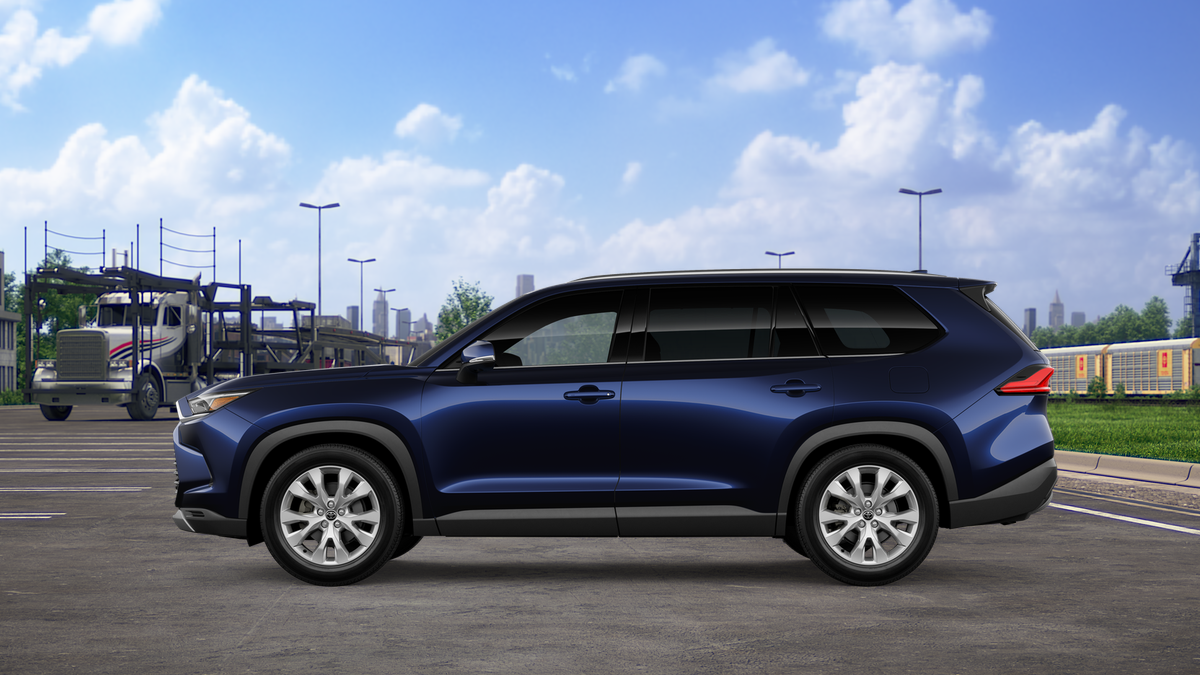 2026 Toyota Highlander Hybrid Limited photo 6