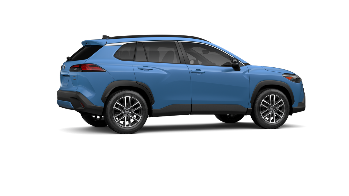 2026 Toyota Corolla Cross XLE photo 4