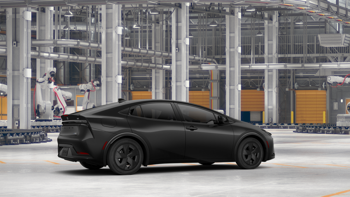 2026 Toyota Prius Plug-in Hybrid SE photo 10