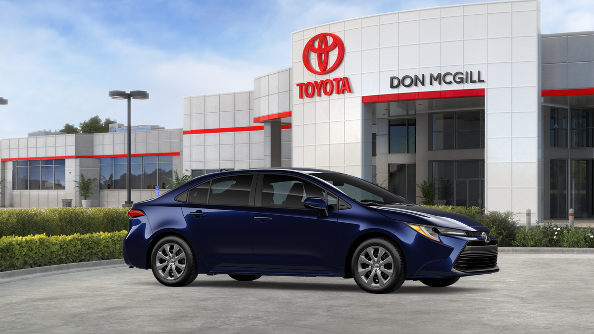 2026 Toyota Corolla LE photo 14