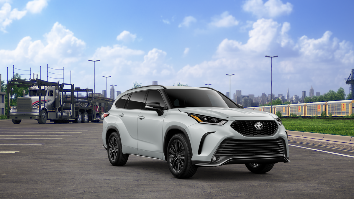 2025 Toyota Highlander XSE photo 15
