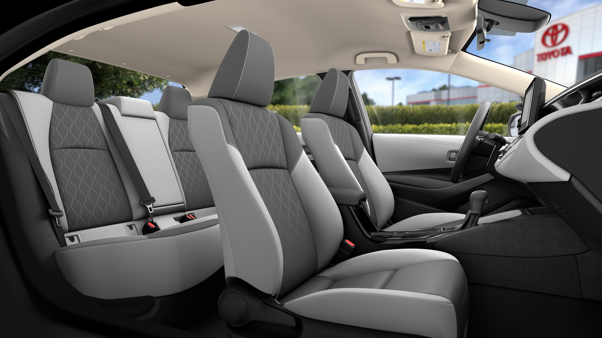 2025 Toyota Corolla LE photo 22