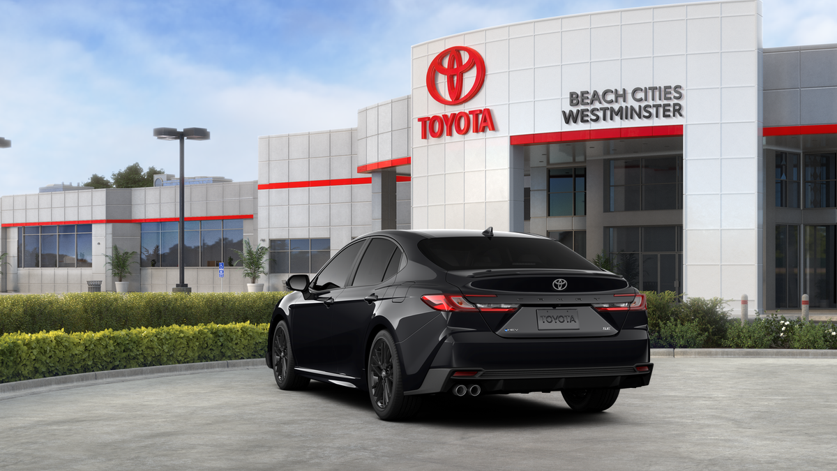 2026 Toyota Camry SE photo 3
