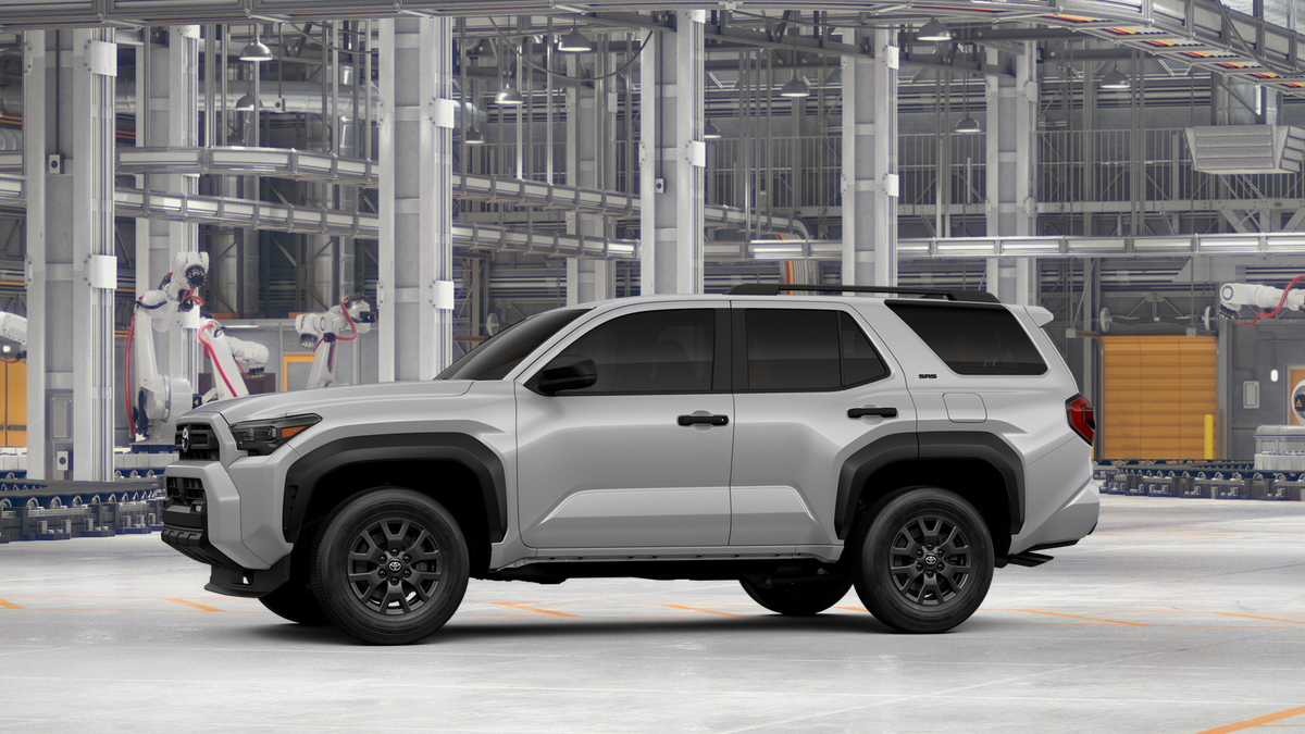 2026 Toyota 4Runner SR5 photo 3