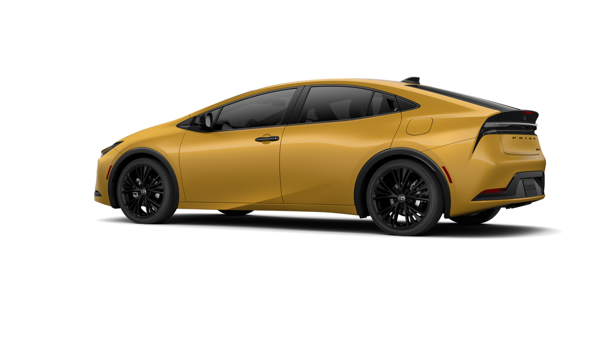 2026 Toyota Prius Plug-in Hybrid Nightshade Edition photo 7