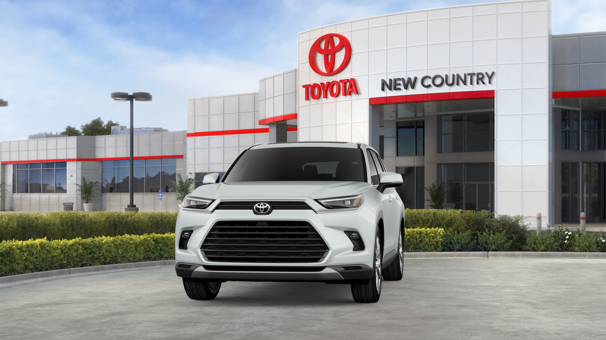 2026 Toyota Highlander Hybrid Limited photo 47