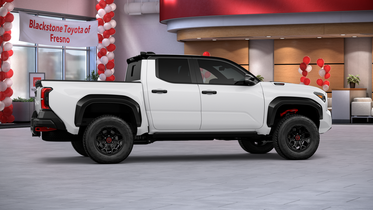 2025 Toyota Tacoma TRD Pro - Photo 15
