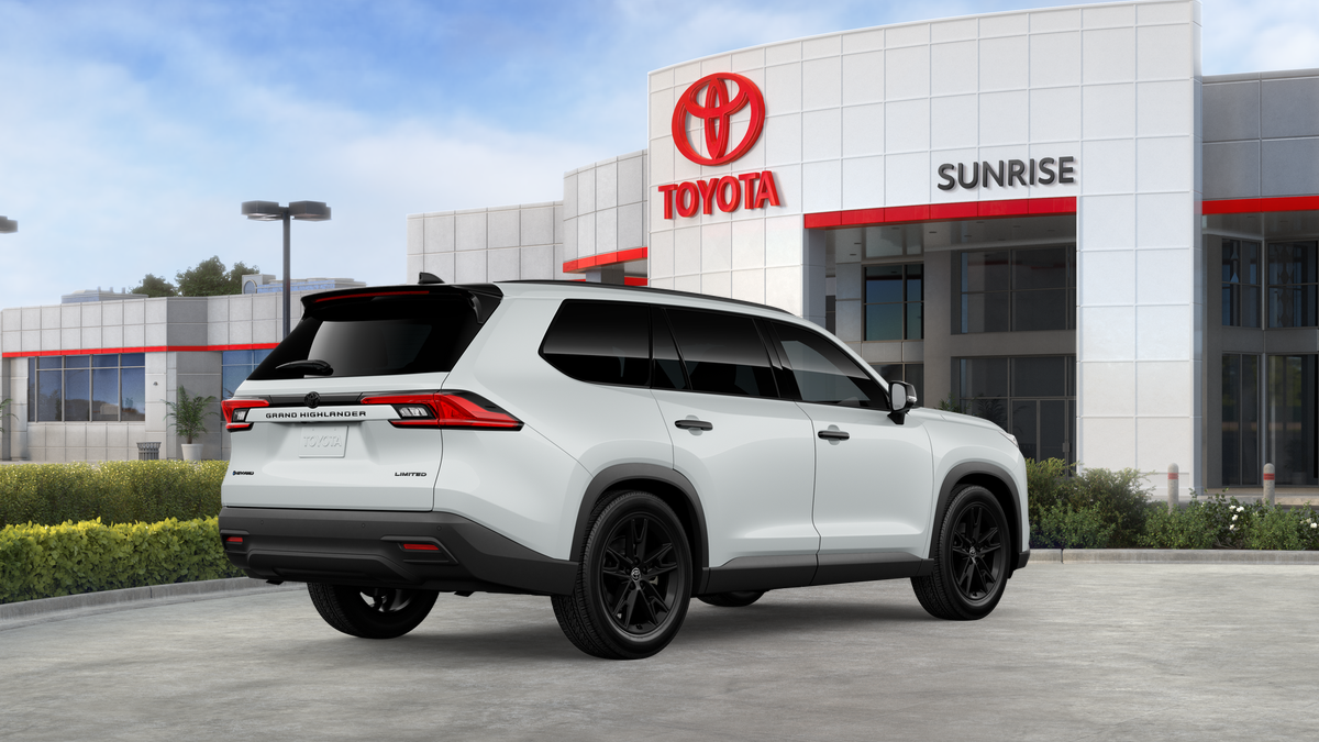 New 2026 Toyota Grand Highlander Hybrid SUV