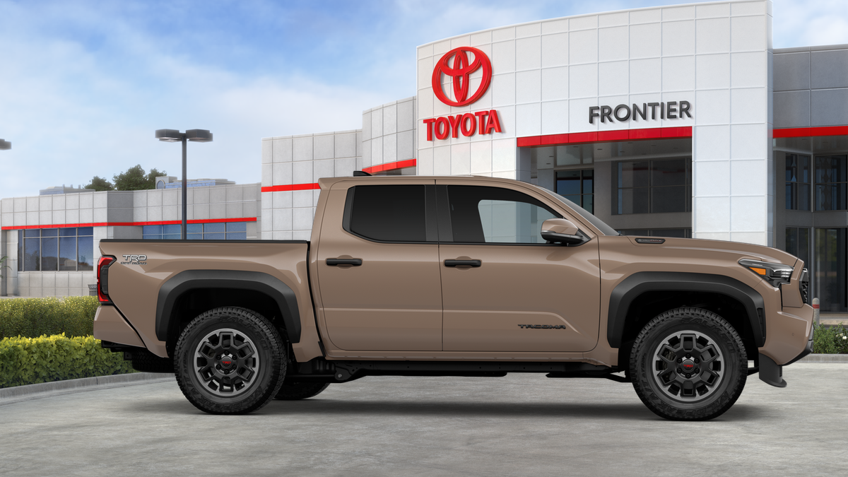 Tacoma TRD Off-Road i-FORCE MAX 2.4L 4-Cyl. Turbo Hybrid Powertrain 4-Wheel Drive 5-ft. bed Double Cab [12]