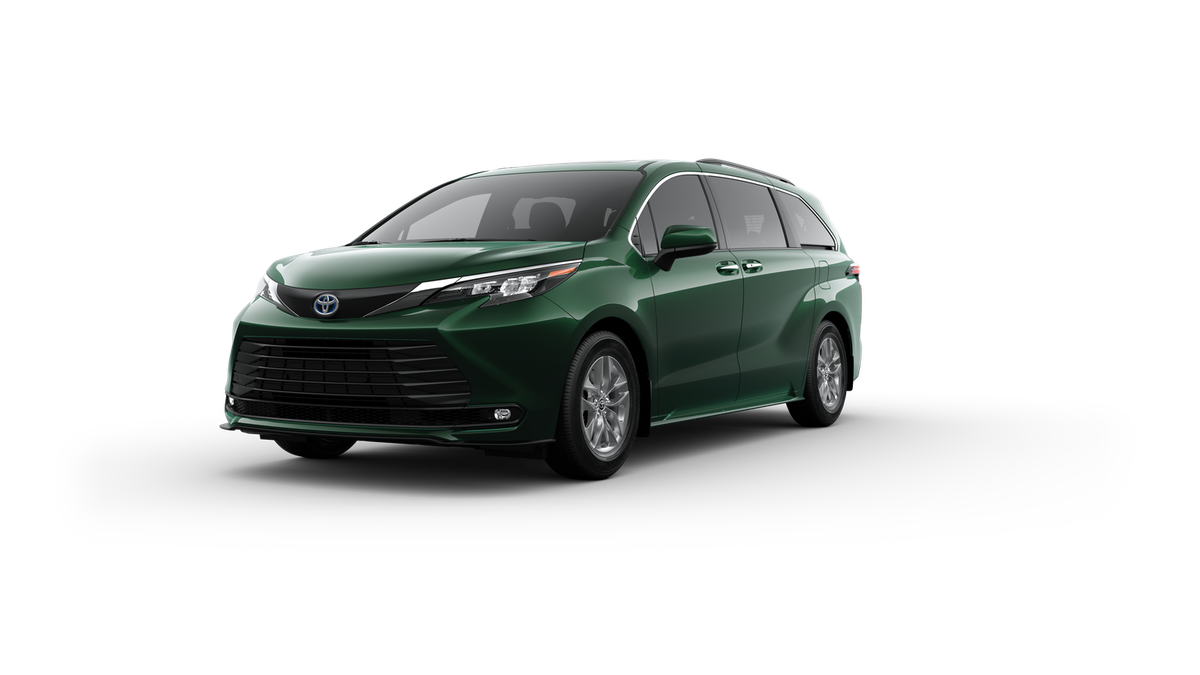 2025 Toyota Sienna XLE photo 19