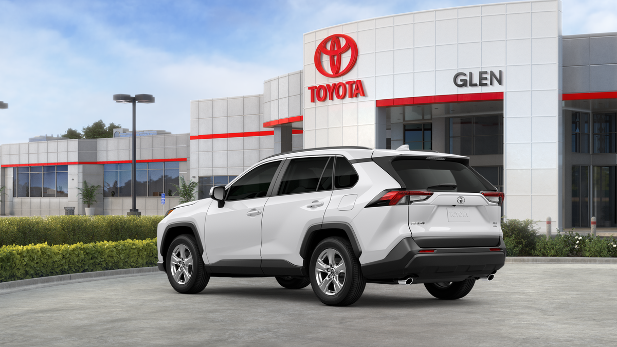 2025 Toyota RAV4 XLE photo 44