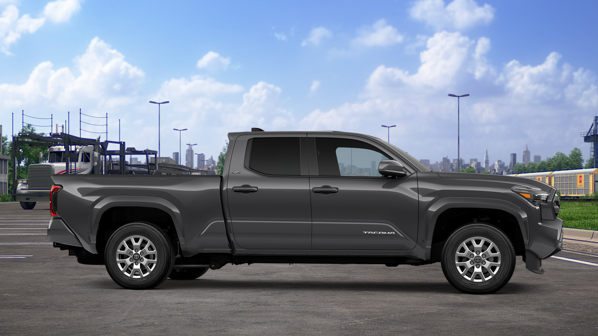 2025 Toyota Tacoma SR5 Double Cab photo 13