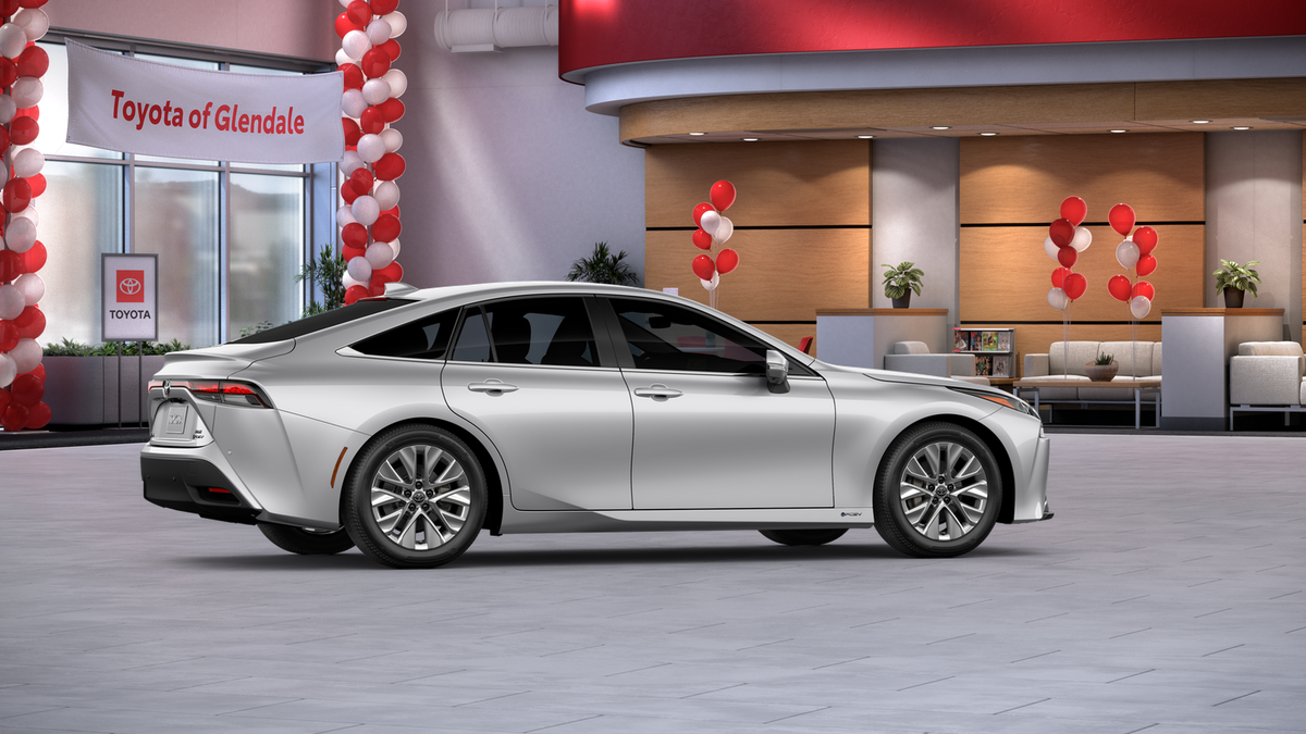 2025 Toyota Mirai XLE - Photo 13