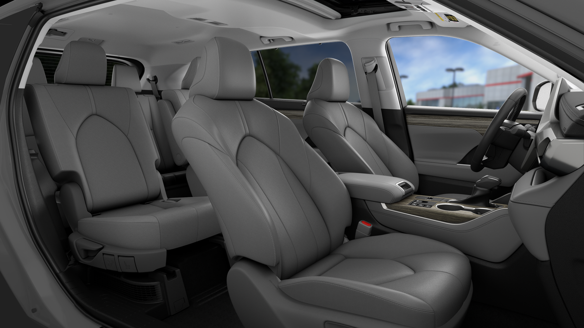 New 2026 Toyota Highlander Hybrid SUV