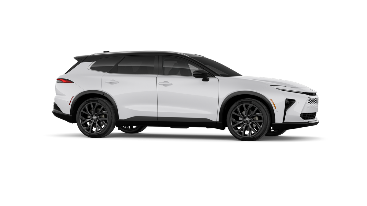 New 2026 Oxygen White with Black roof <sup>1</sup> Toyota  Limited image 15