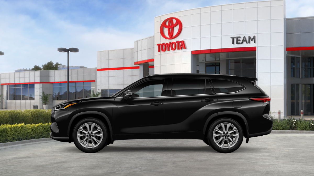 New 2026 Toyota Highlander SUV