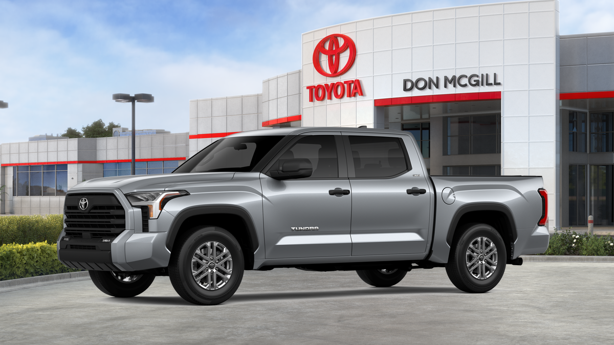 2026 Toyota Tundra SR5 CrewMax photo 4