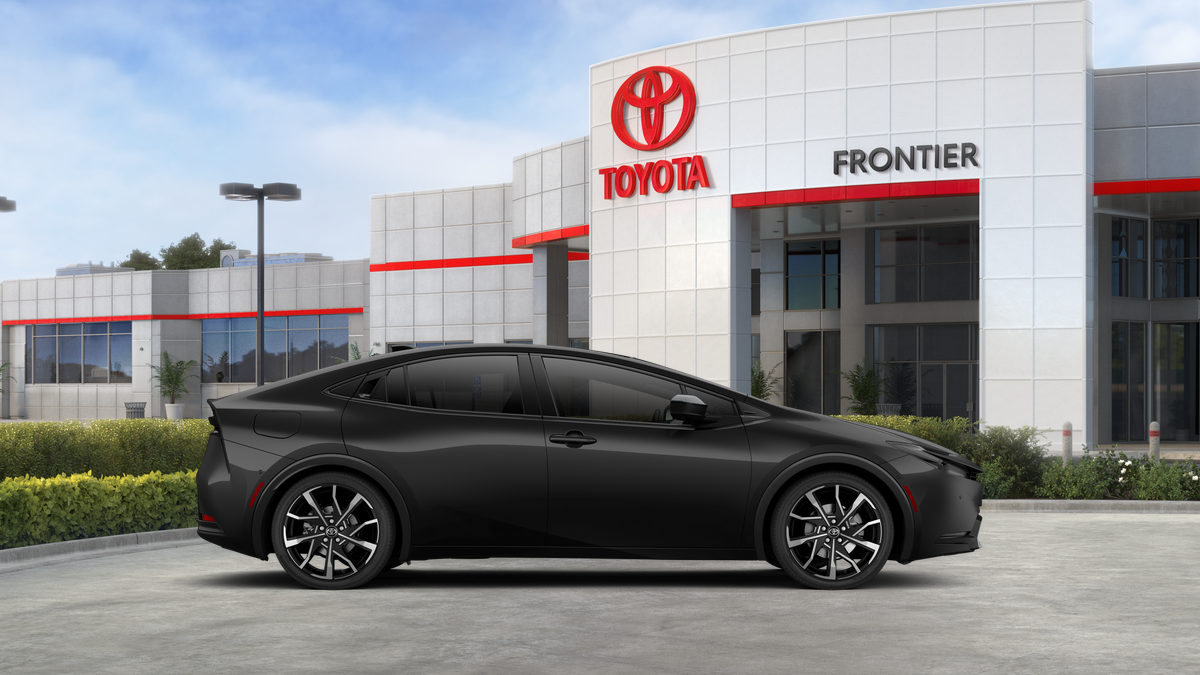 Prius Plug-in Hybrid XSE Premium 2.0L 4-Cyl. ECVT FWD [11]
