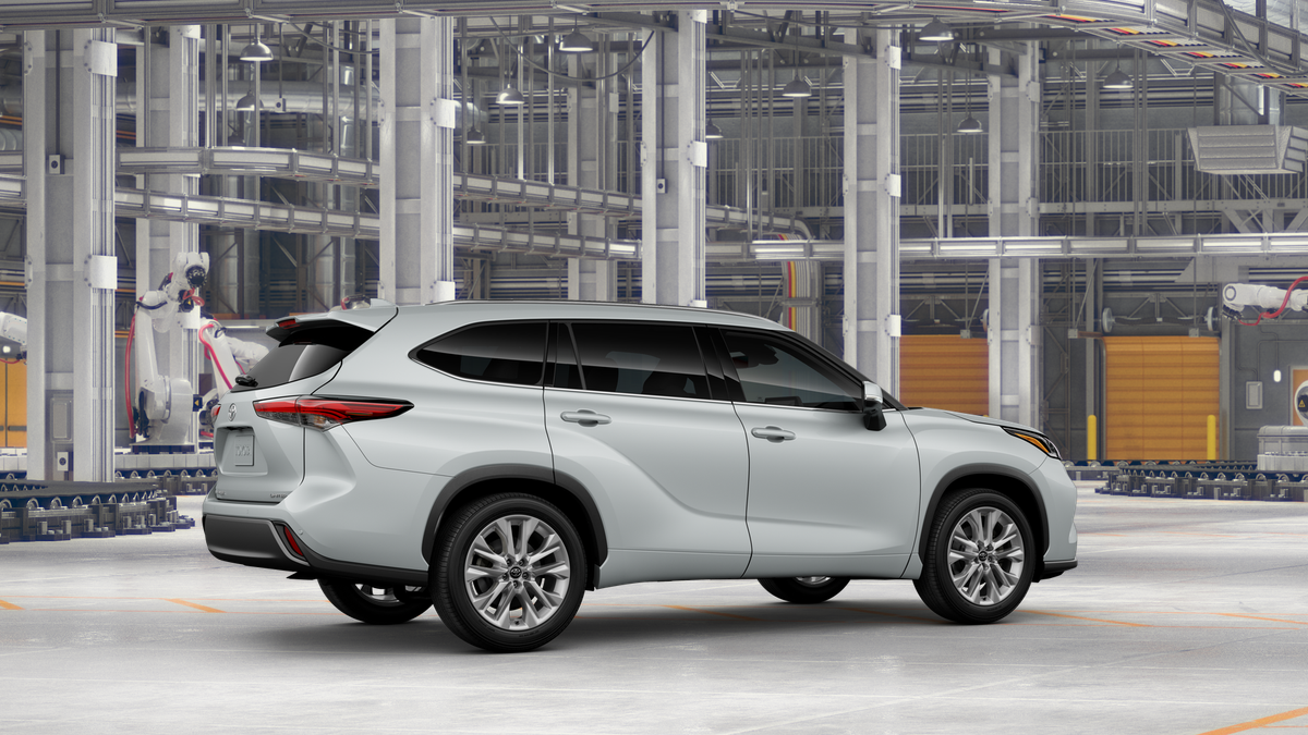 2025 Toyota Highlander Limited photo 7