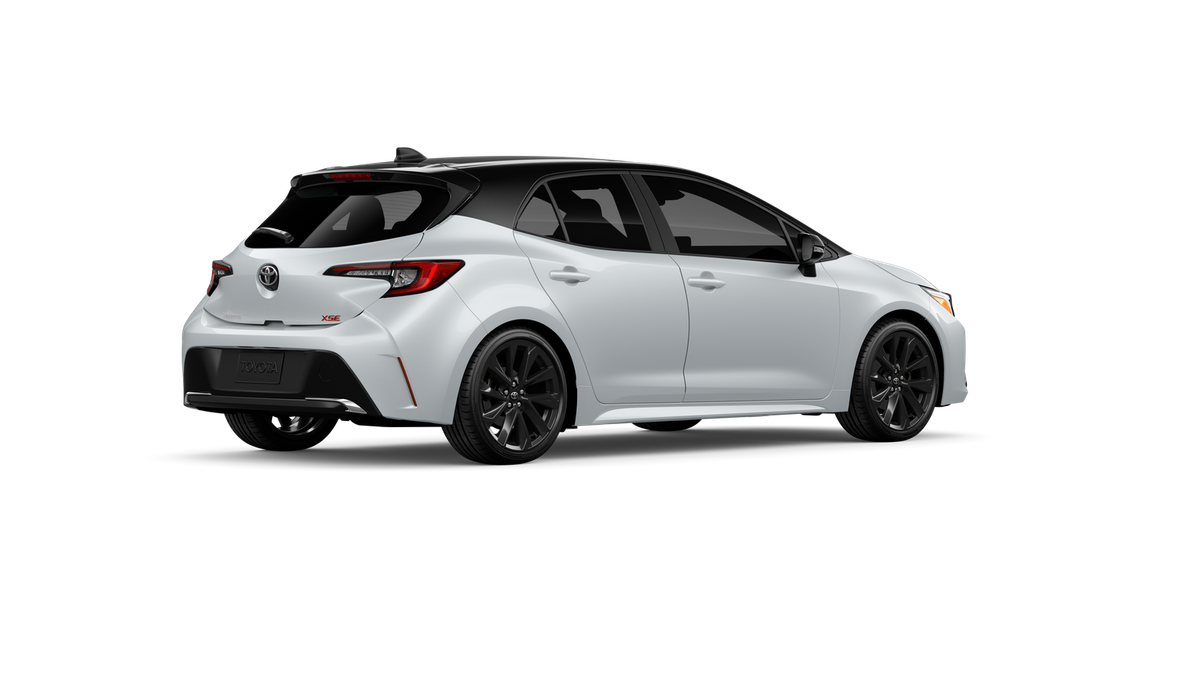 New 2027 Wind Chill Pearl with Black roof <sup>1</sup> Toyota  XSE image 12