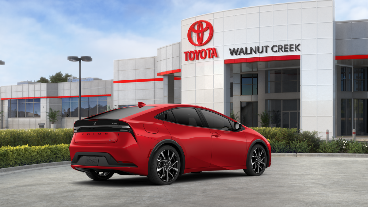 2026 Toyota Prius Plug-in Hybrid XSE - Photo 12