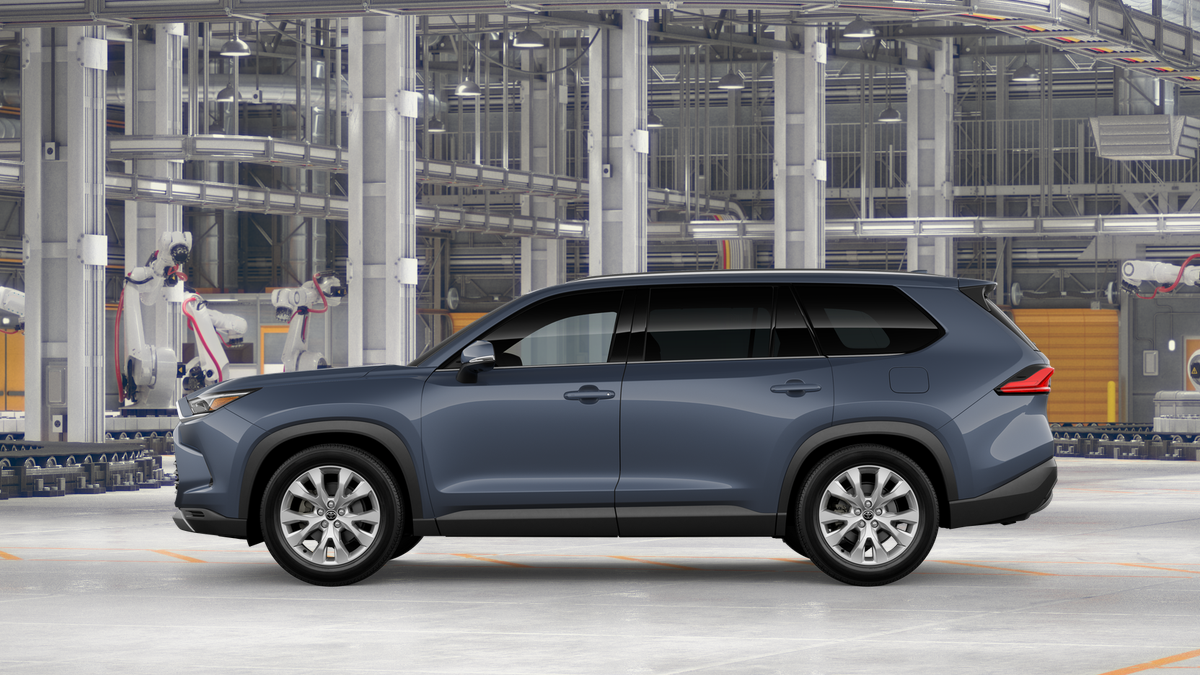 2026 Toyota Highlander Hybrid Limited photo 3