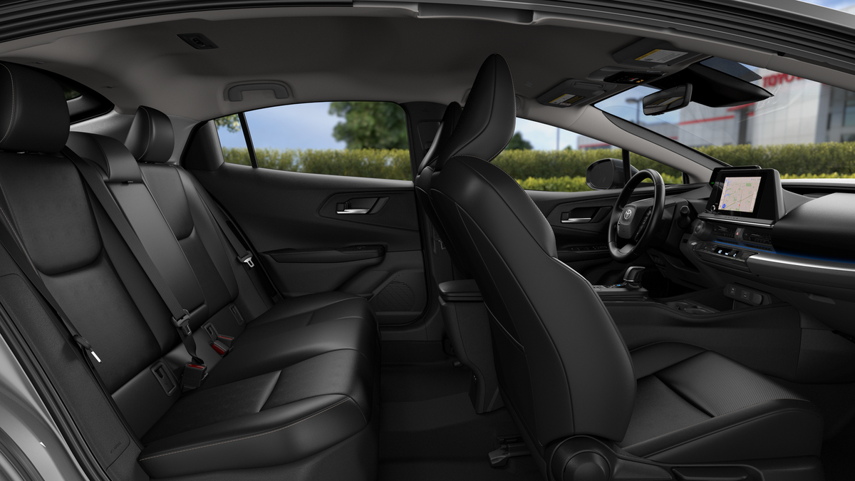 2026 Toyota Prius XLE - Photo 12