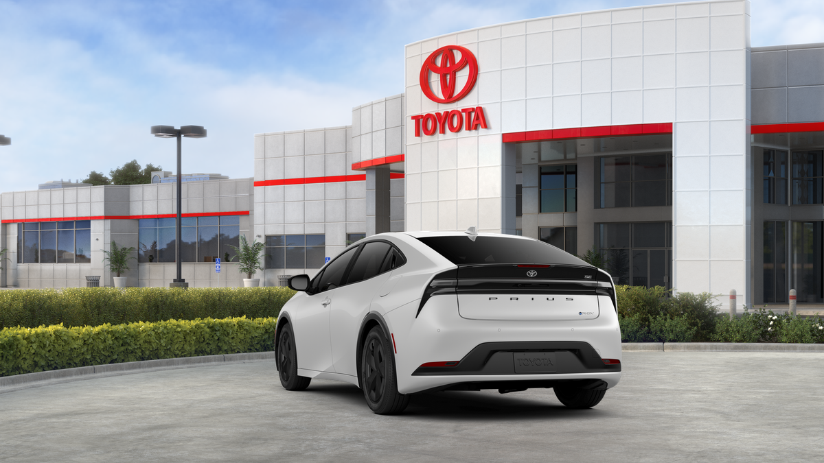 2026 Toyota Prius Plug-in Hybrid SE - Photo 33